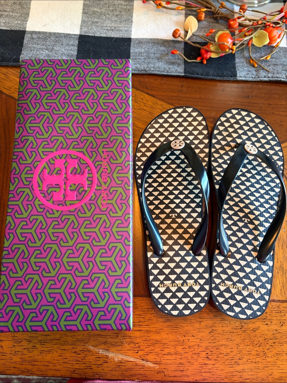 Tory Burch Black Geometric Print Flip Flop Sandals